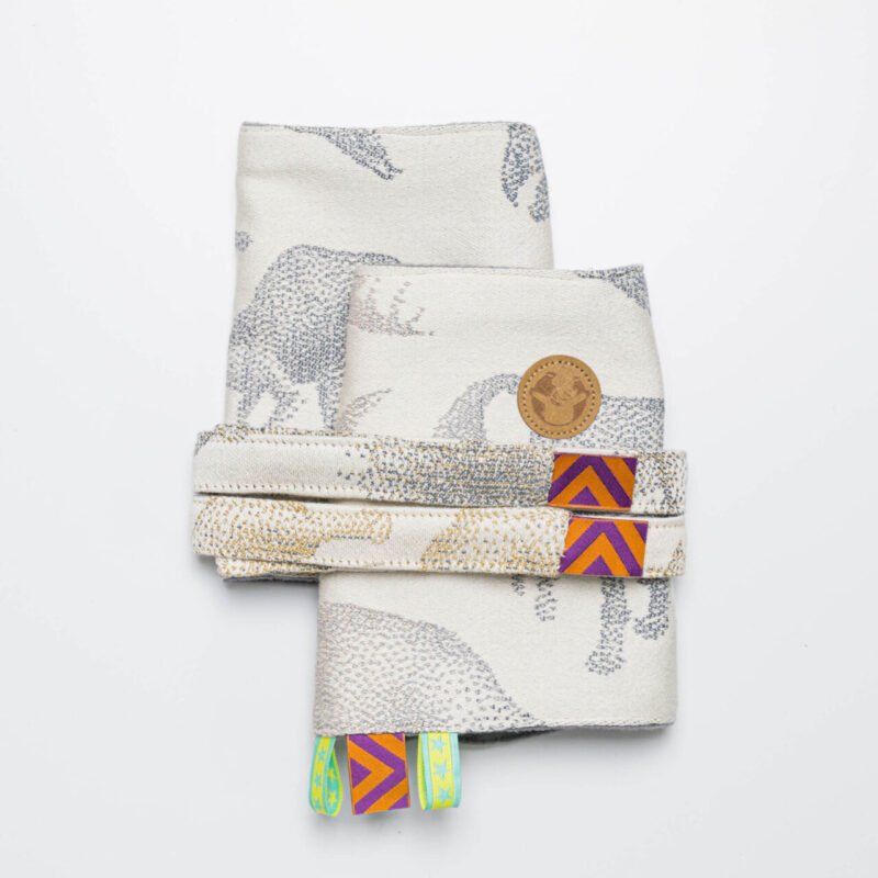 Drool Pads & Reach Straps Set, (60% cotton, 40% polyester) - JURASSIC PARK - ICE DESERT